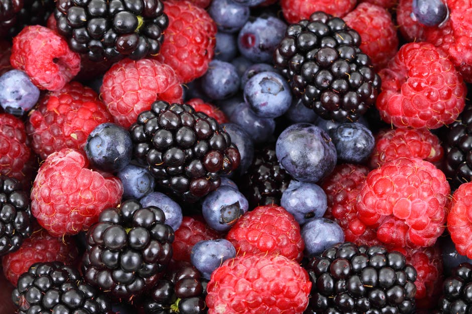 FoodToHelpLowerRiskOfCancer-Berries